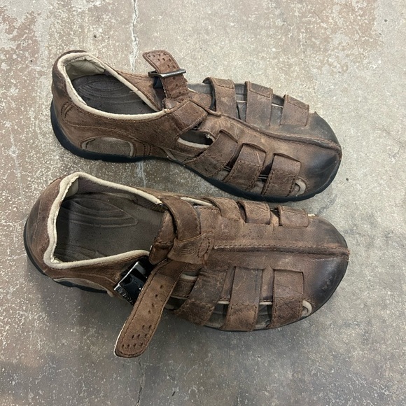 Teva fishermen Brown Leather Men's Sandals - Picture 2 of 7